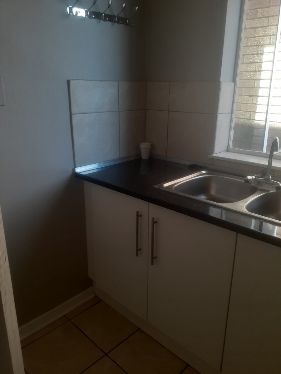 1 Bedroom Property for Sale in Navalsig Free State